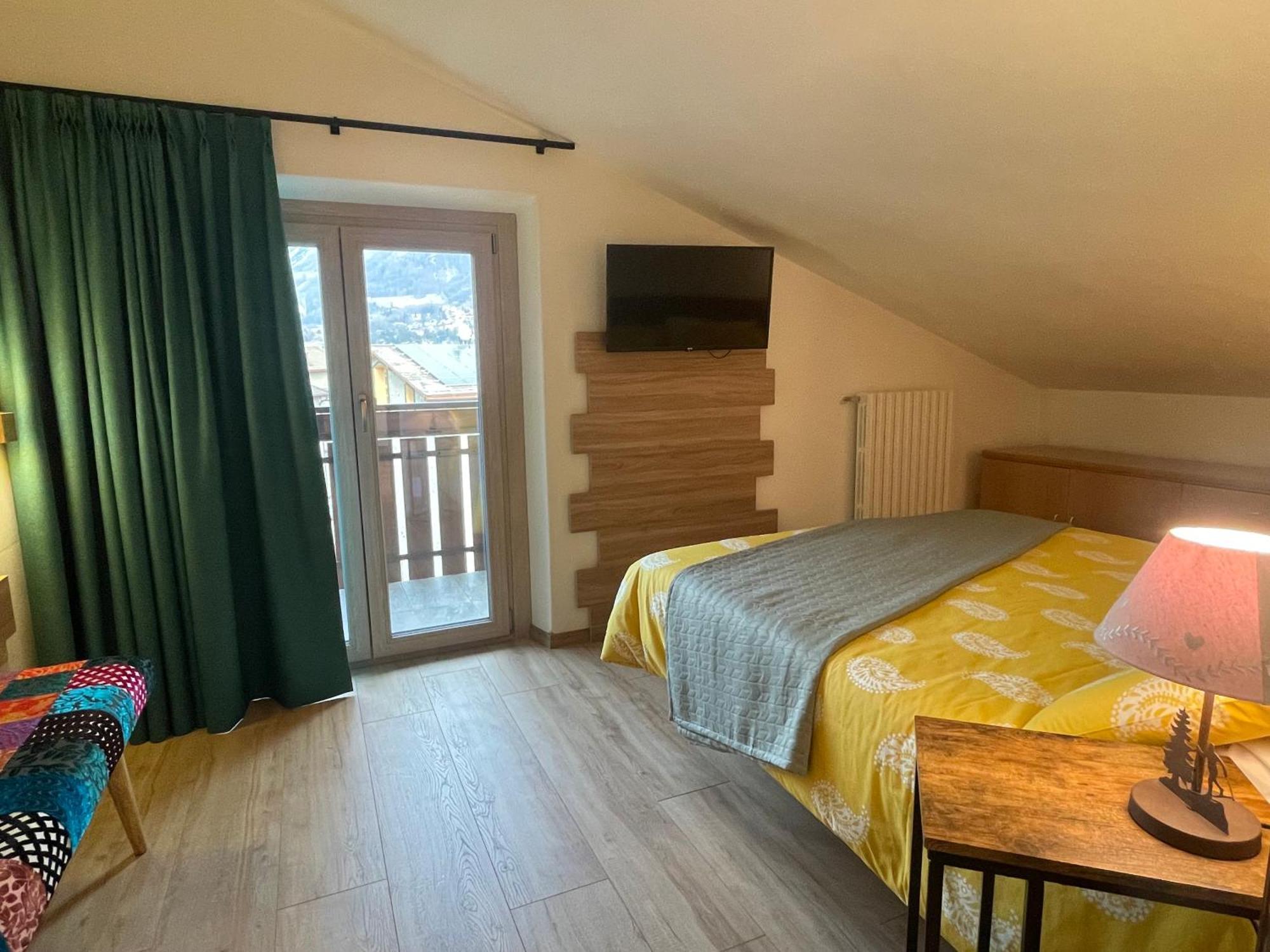 Residence S Lucia - Appartamenti Alle Porte Di Bormio Valdisotto Exterior foto